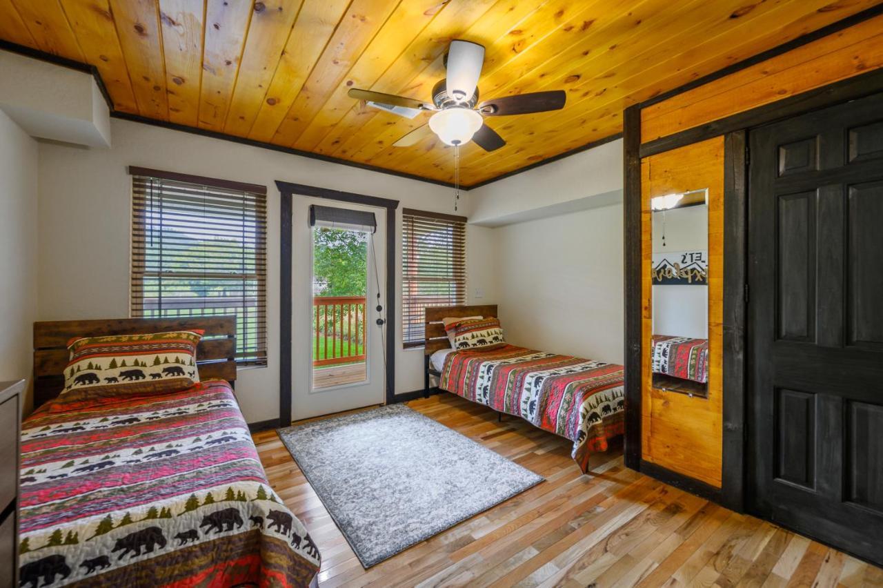 Smoky Mountain Chalet Pigeon Forge Dış mekan fotoğraf